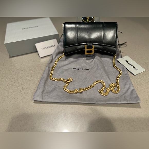 NWT Authentic Balenciaga Hourglass Wallet On Chain - Picture 1 of 11